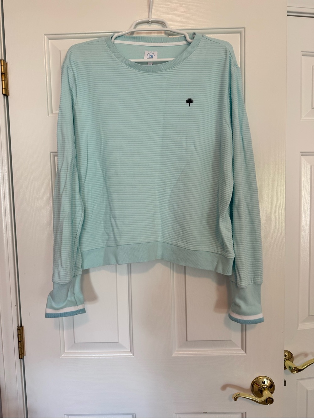 Crown & Ivy Mint  Green Crewneck Sweatshirt Size Large